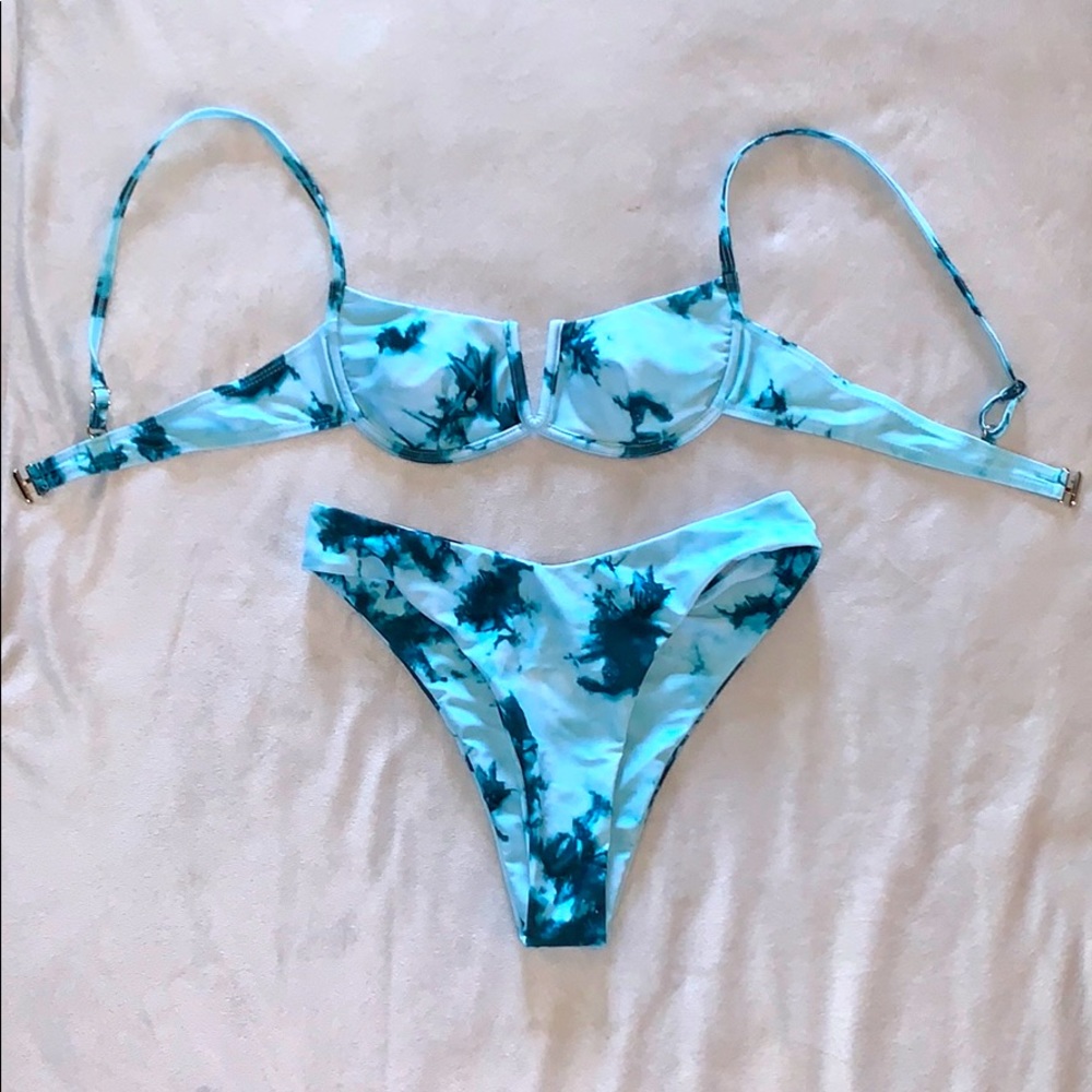 Romwe cheeky blue tie dye bikini